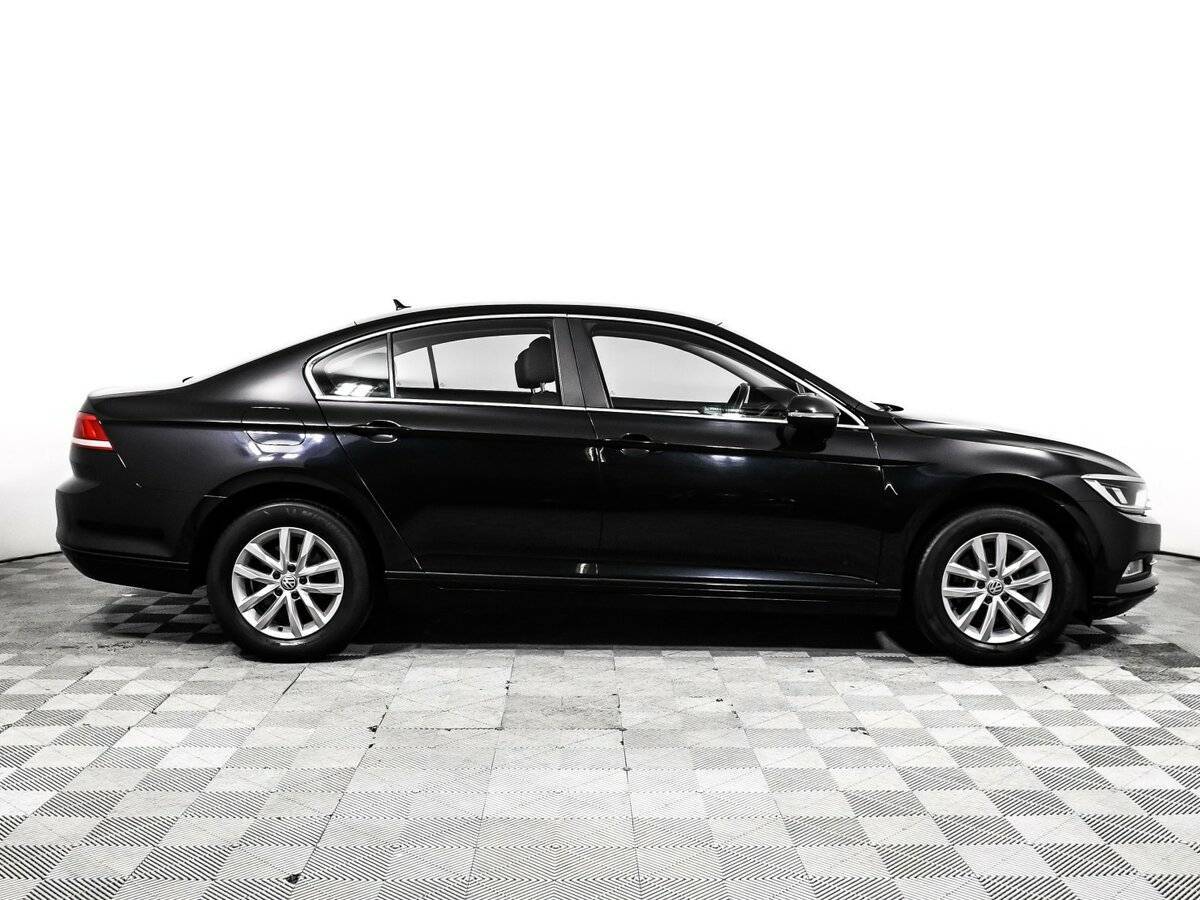 Volkswagen Passat, 2018 - 99 000 км. | Фото №4