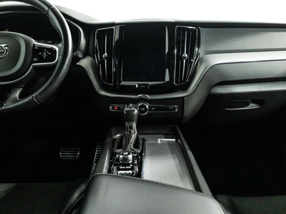 Volvo XC60, 2018 Фото №14