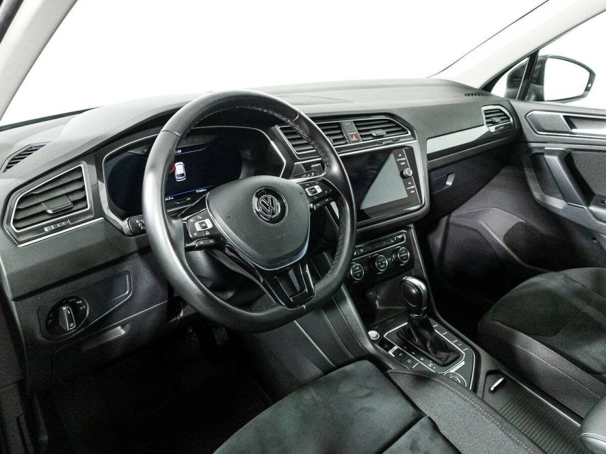 Volkswagen Tiguan, 2018 Фото №11