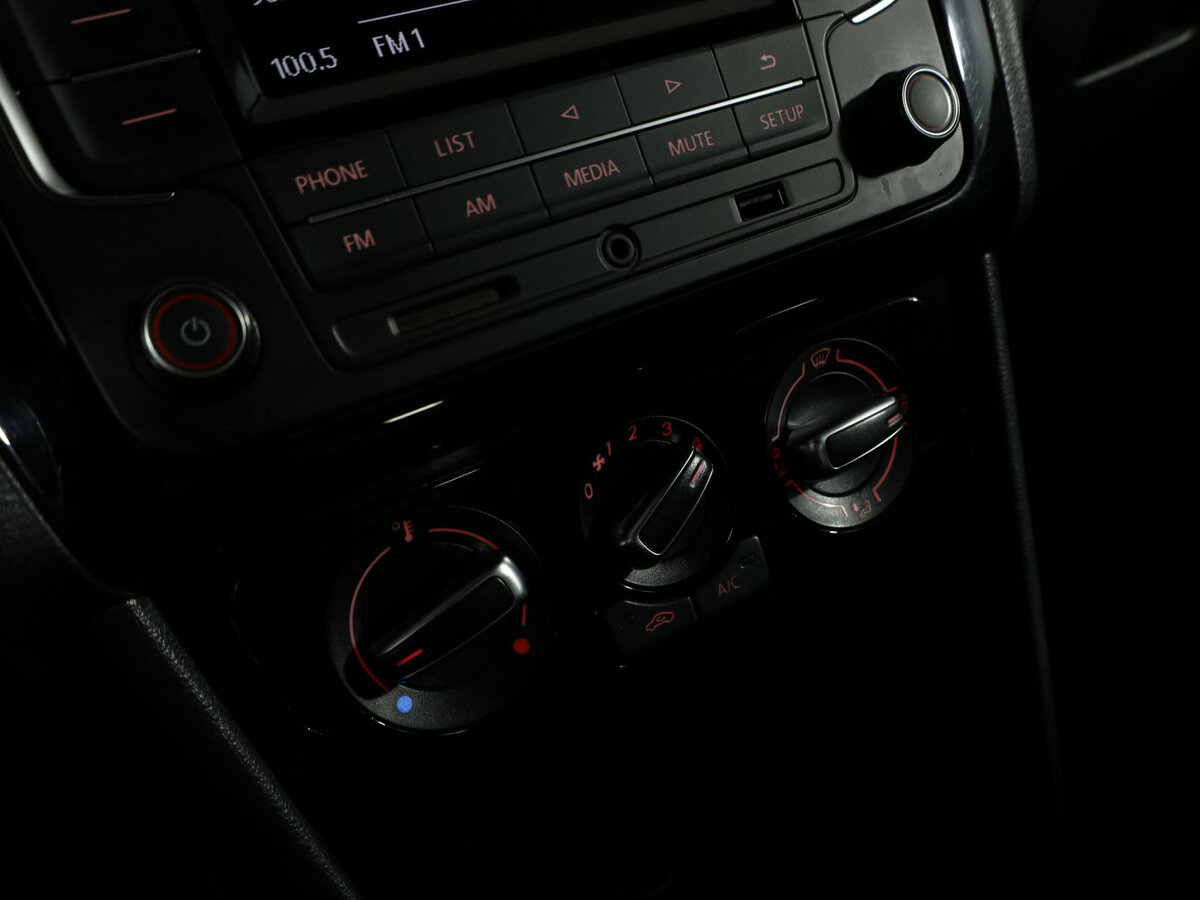 Volkswagen Polo V Рестайлинг, 2017 Фото №15