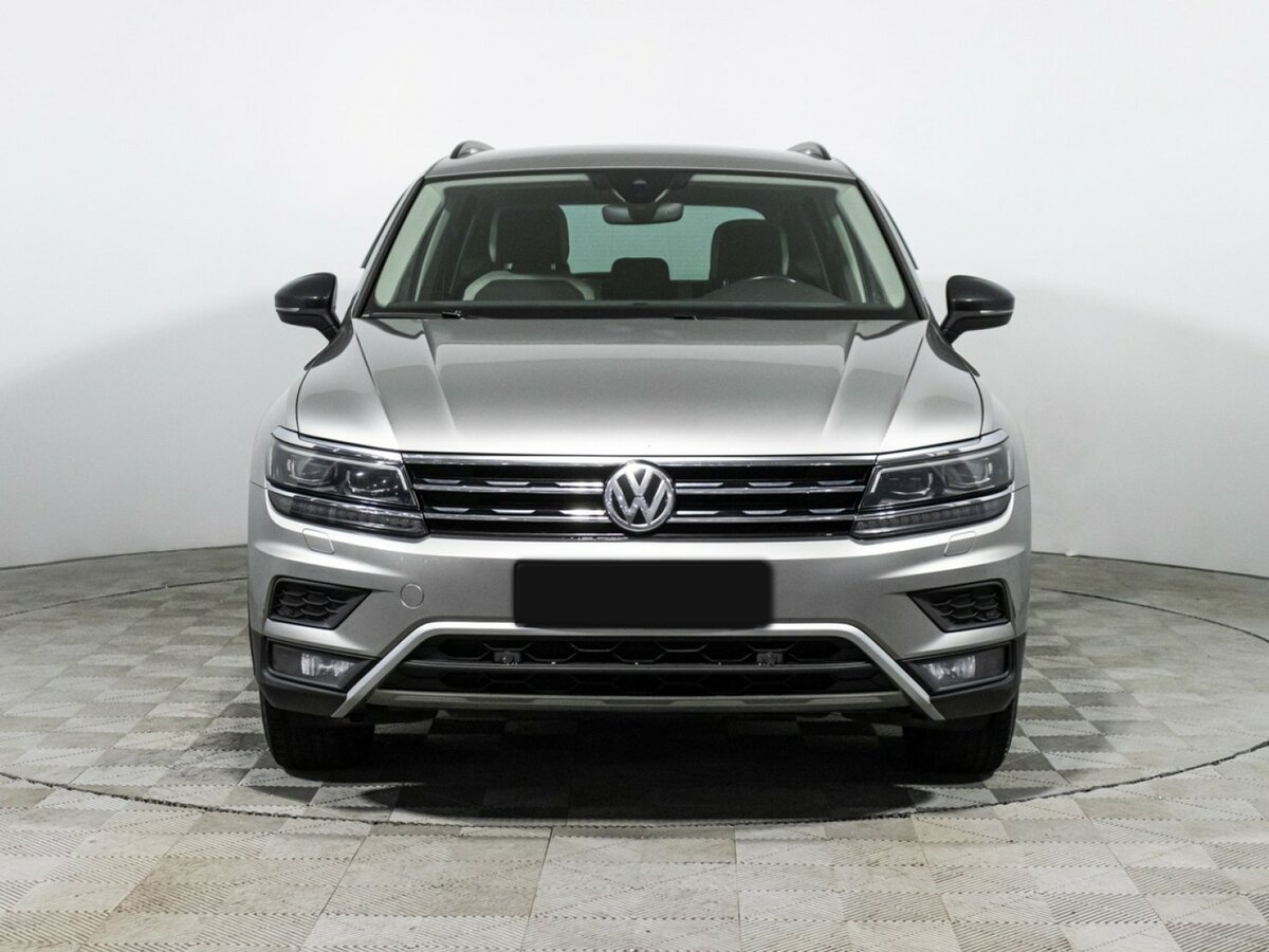 Volkswagen Tiguan II, 2019 - 150 653 км. | Фото №2