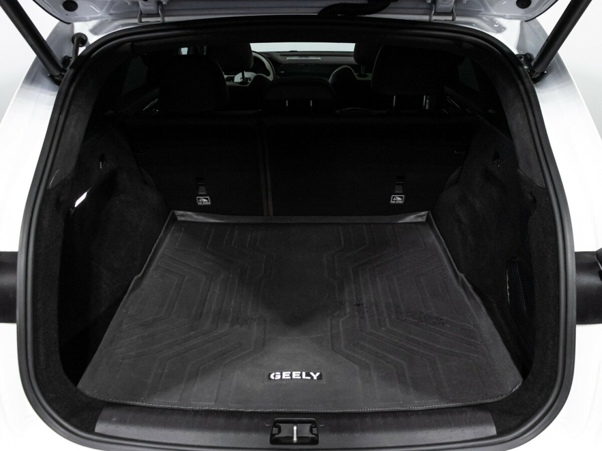 Geely Monjaro I, 2023 Фото №22