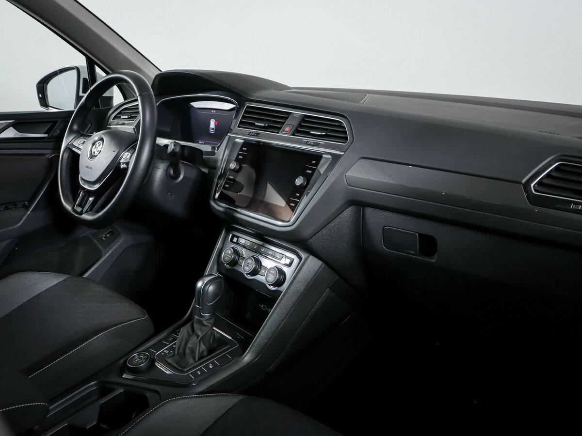 Volkswagen Tiguan II, 2018 - 79 222 км. | Фото №7