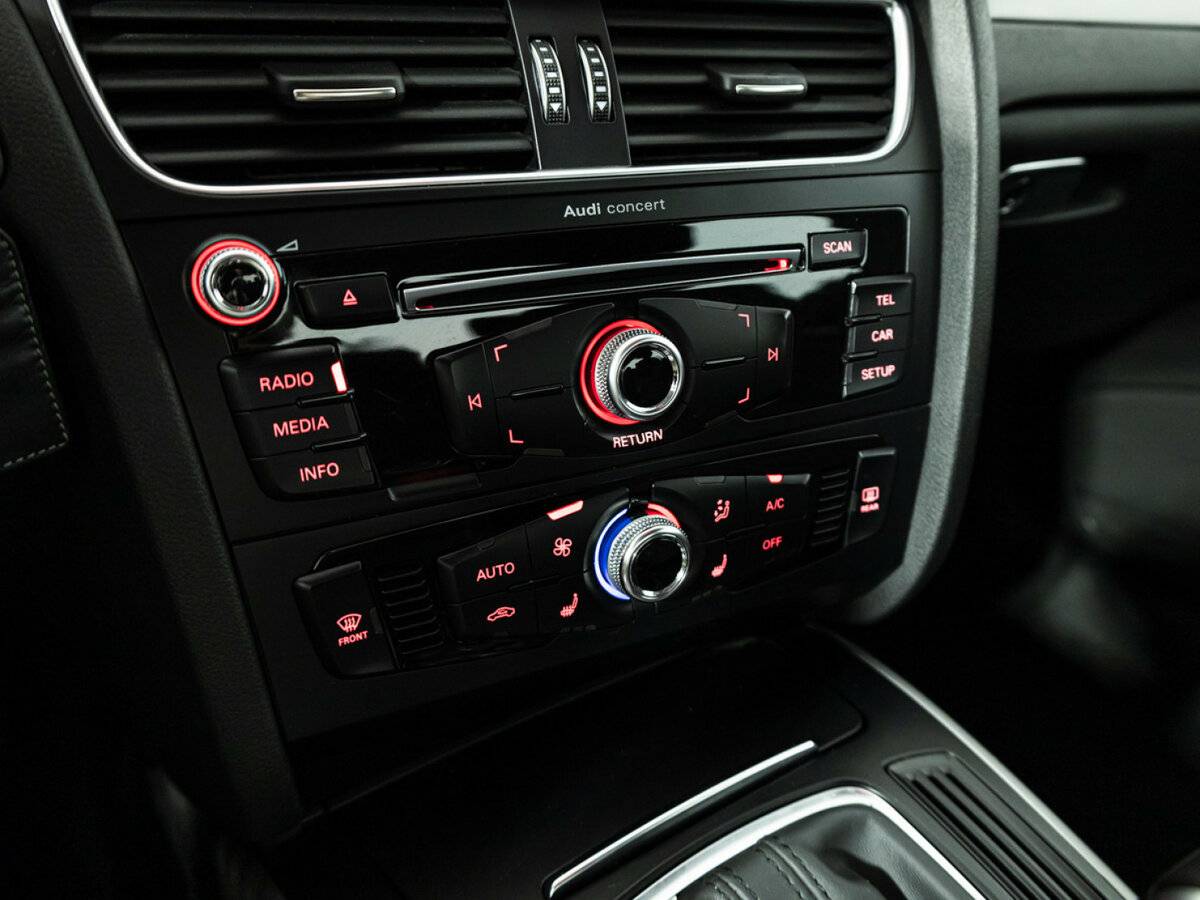 Audi A4 IV (B8) Рестайлинг, 2014 Фото №14