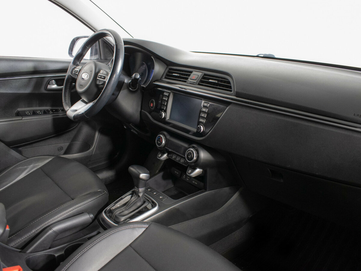 Kia Rio X-Line IV, 2018 - 92 000 км. | Фото №7