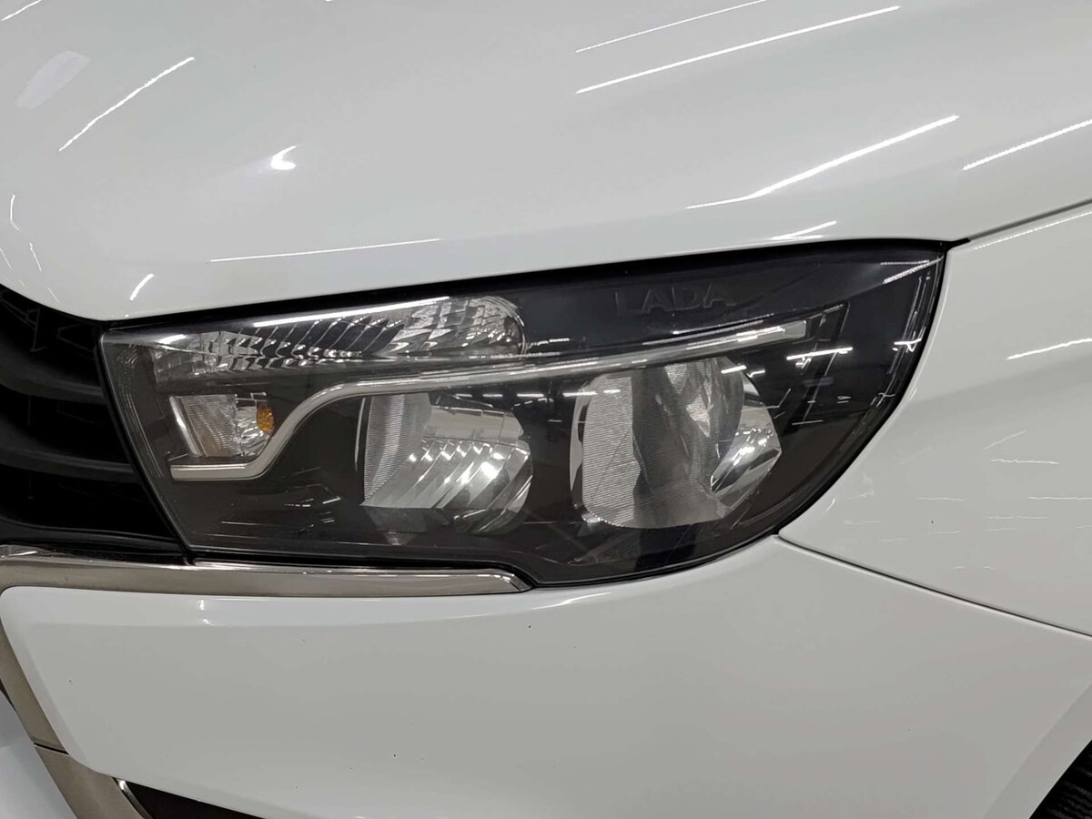 Lada (ВАЗ) Vesta I, 2020 Фото №17