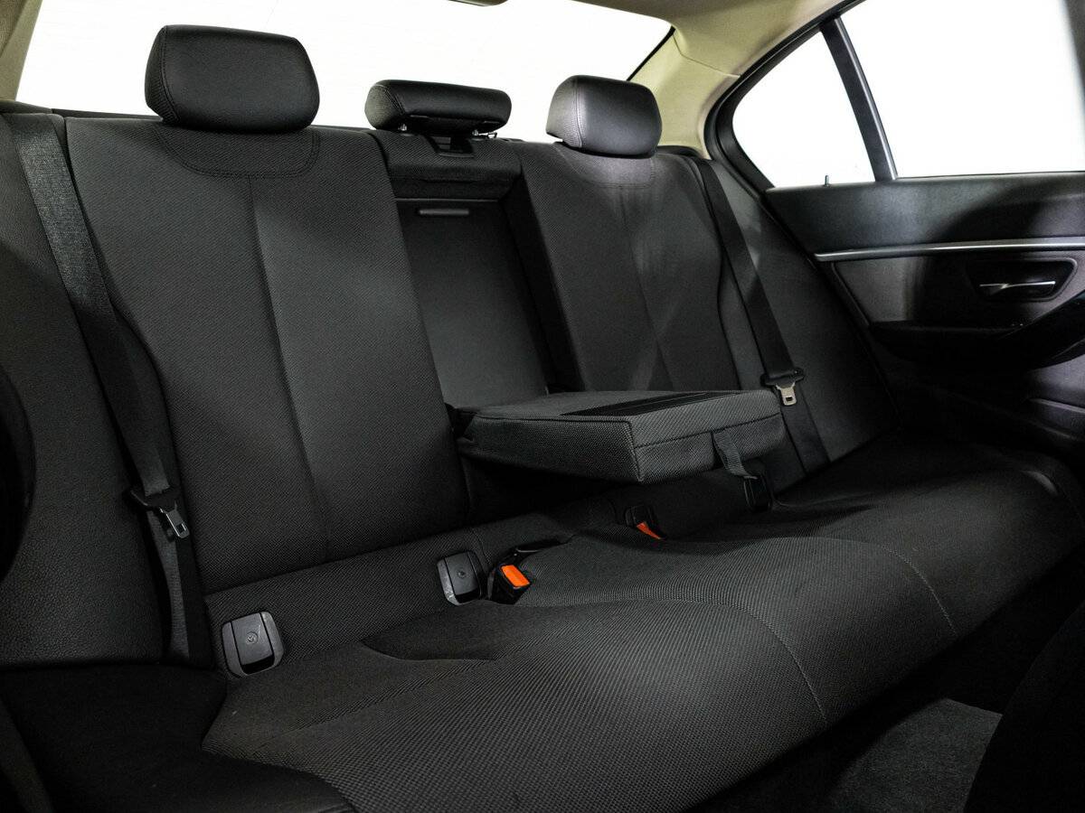 BMW 3 серии 320d xDrive VI (F3x) Рестайлинг, 2016 Фото №17