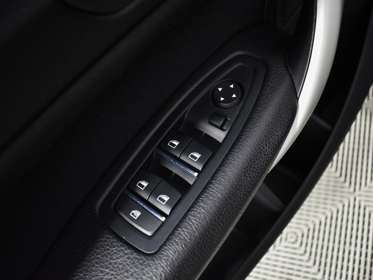 BMW 1 серии 118i II (F20/F21) Рестайлинг 2, 2017 Фото №15