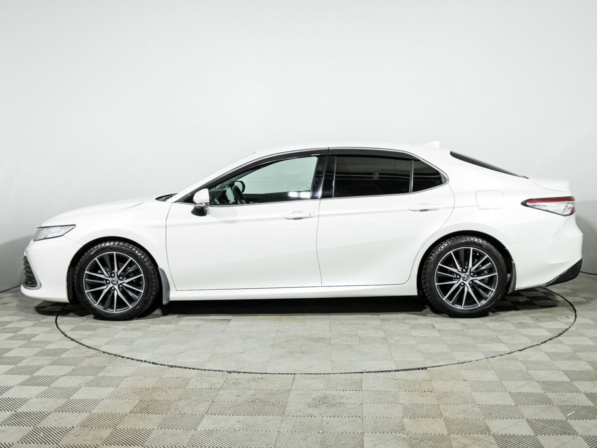 Toyota Camry VIII (XV70) Рестайлинг, 2021 - 123 386 км. | Фото №8