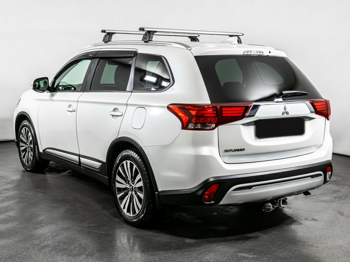 Mitsubishi Outlander III Рестайлинг 3, 2021 - 117 540 км. | Фото №7