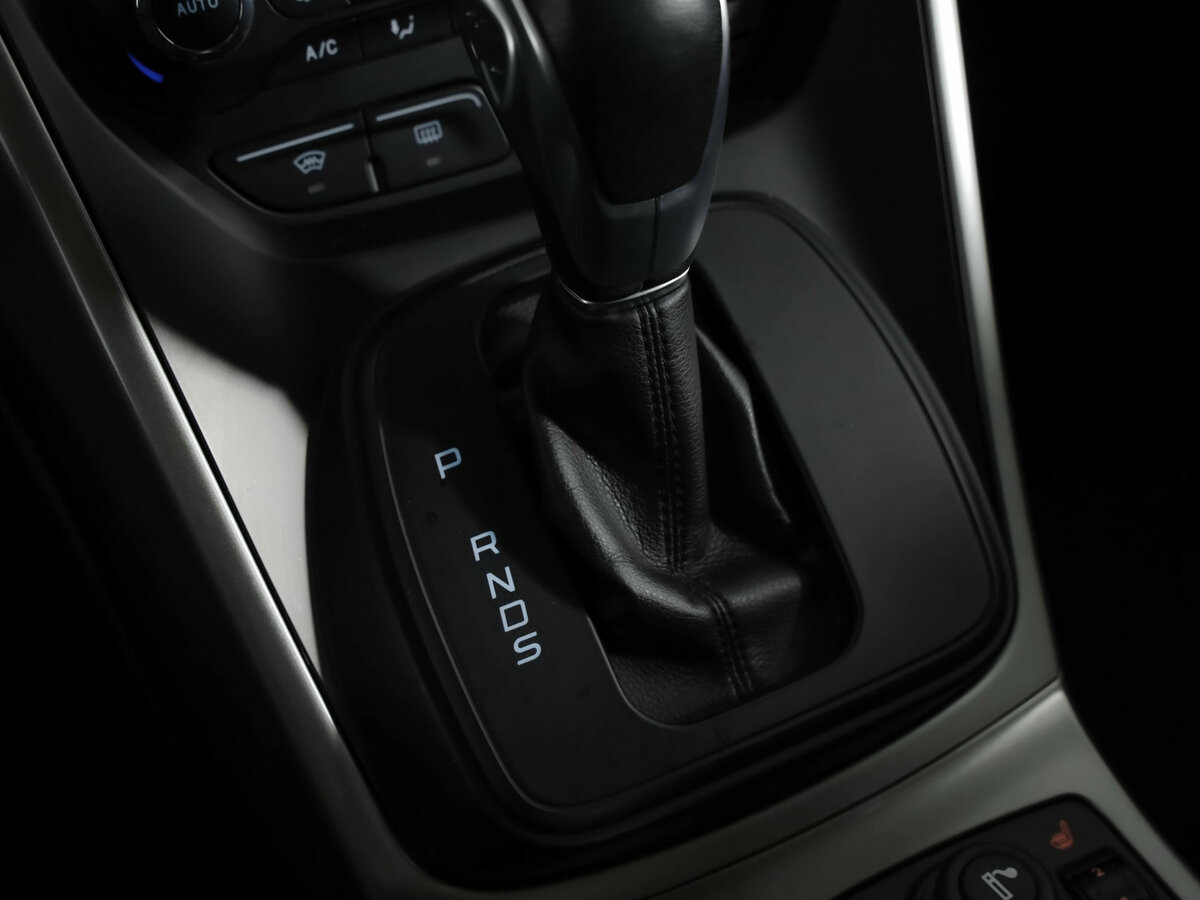 Ford Kuga II, 2015 Фото №20