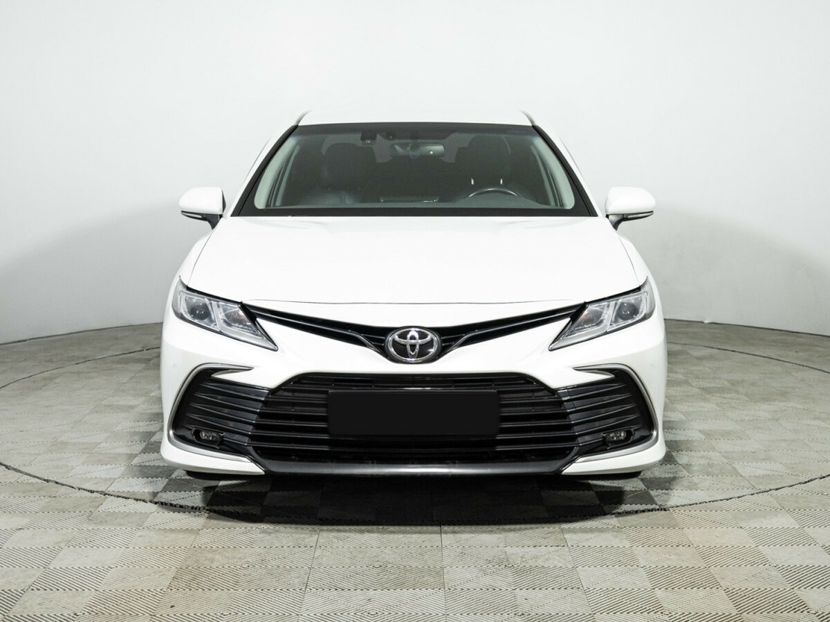 Toyota Camry VIII (XV70) Рестайлинг, 2021 - 129 793 км. | Фото №2